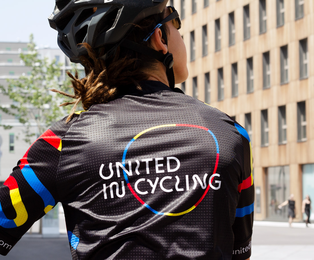 UIC_Trikot